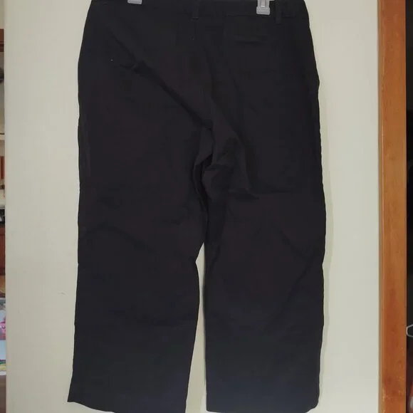 GAP WOMEN'S SIZE 14 BLACK WIDE LEG CROPPED TROUSER PANT DOUBLE BUTTON KHAKI PANT - Picture 5 of 6